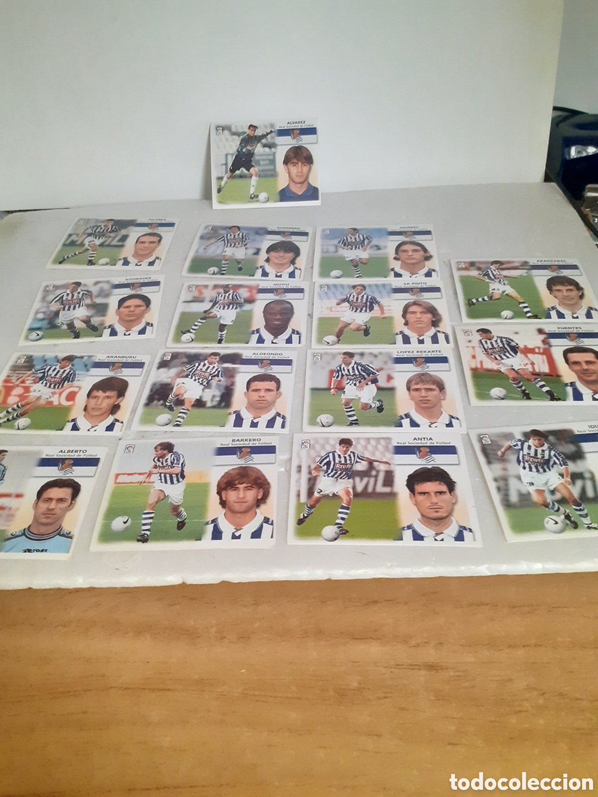 Coleccionismo cromos antiguos: EDI EAT LIGA 1999 2000 16 CROMOS DIFERENTES REAL SOCIEDAD NUEVOS