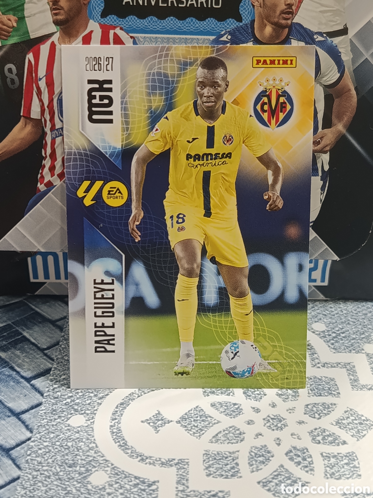 Coleccionismo cromos antiguos: PAPE GUEYE VILLARREAL N&ordm; 372 MGK 26 27 2026 2027 PANINI