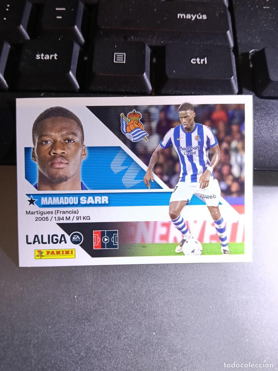 Coleccionismo cromos antiguos: CROMO SARR 43 FICHAJE 43 &Uacute;LTIMOS FICHAJES 43 REAL SOCIEDAD LIGA 2026 2027 26 27 ESTE PANINI NUNCA PE