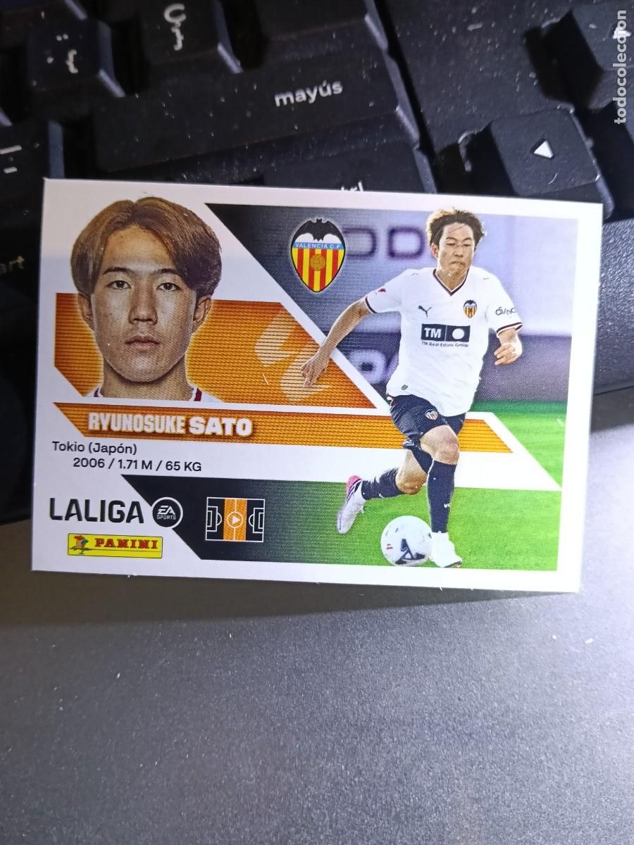 Coleccionismo cromos antiguos: CROMO SATO 14 FICHAJE 14 &Uacute;LTIMOS FICHAJES 14 VALENCIA LIGA 2026 2027 26 27 ESTE PANINI NUNCA PEGADO