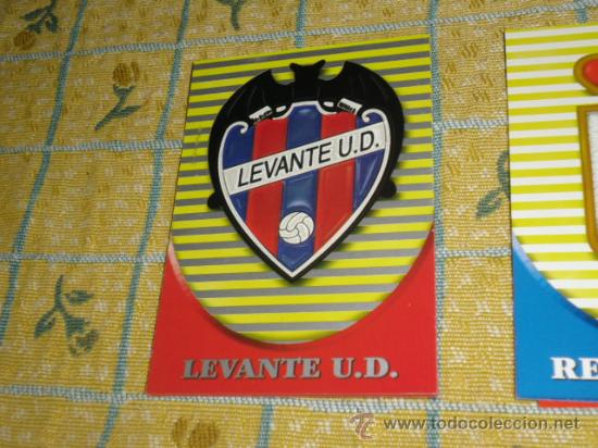 Cromos de Futebol: 2003 MUNDICROMO LA FICHA DE LA LIGA DE FUTBOL SEGUNDA DIVISION ESCUDO
