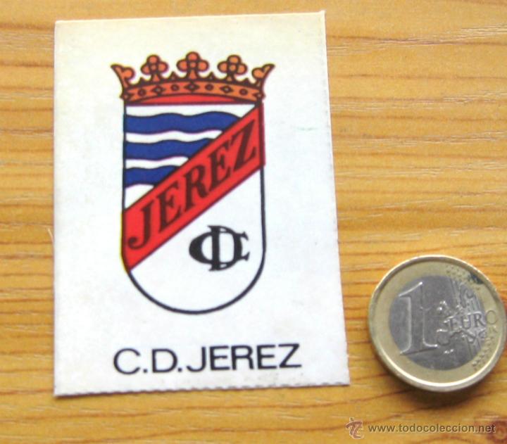 Fu&szlig;ball-Sticker: PEGATINA CD JEREZ XEREZ DE CADIZ ANTIGUA 1980 ORIGINAL 7 x 5 CM FUTBOL CROMO ADHESIVO