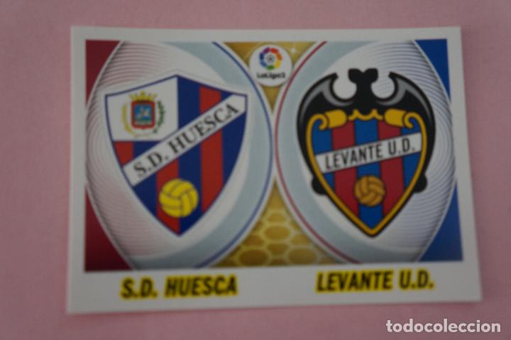 Cromos de f&uacute;tbol: CROMO DE F&Uacute;TBOL ESCUDO DEL S.D.HUESCA-LEVANTE U.D. N&ordm; 5 SIN PEGAR LIGA ESTE 2016-2017/16-17