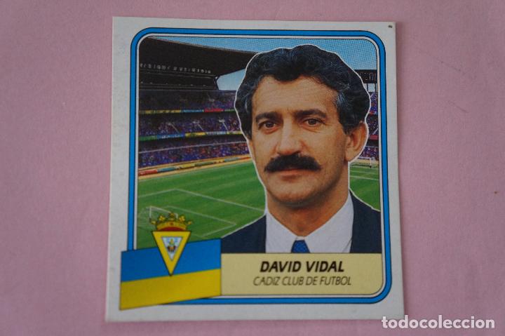 Cromos de f&uacute;tbol: CROMO DE F&Uacute;TBOL DE DAVID VIDAL DEL C&Aacute;DIZ C.F. DESPEGADO LIGA ESTE 1989-1990/89-90