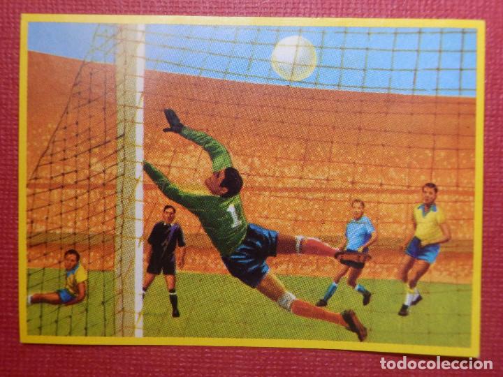 Fu&szlig;ball-Sticker: Cromo Futbol en acci&oacute;n - Danone 82 - N&ordm; 22 de 96 - Nunca Pegado