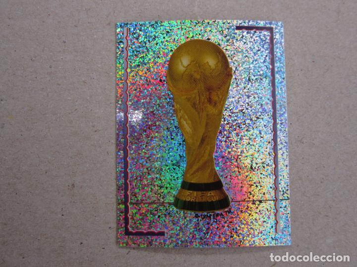 Cromos de f&uacute;tbol: PANINI 2002 FIFA WORLD CUP KOREA JAPAN N&ordm; 1 TROFEO COPA MUNDO MUNDIAL COREA JAPON 02 NUEVO