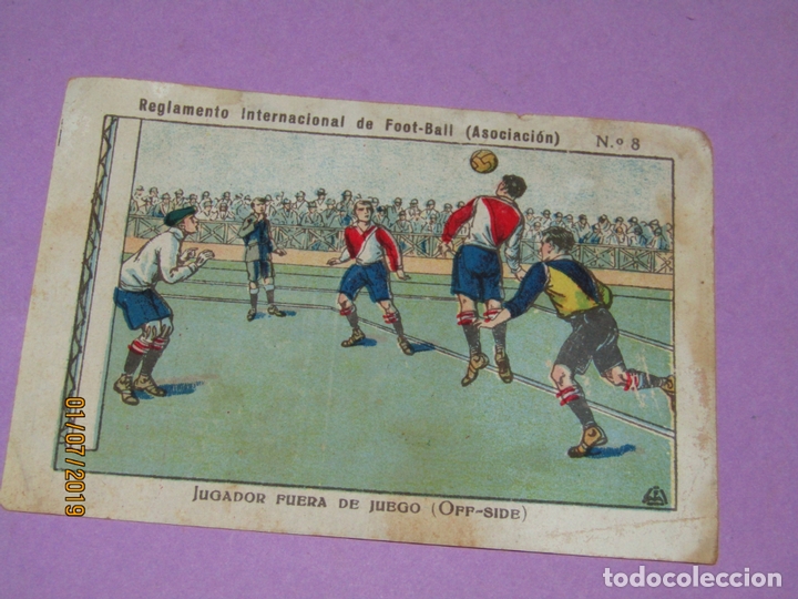 Football Stickers: Antiguo Cromo REGLAMENTO INTERNACIONAL de FOOT-BALL N&ordm; 8 de Chocolates EL BARCO de Villajoyosa
