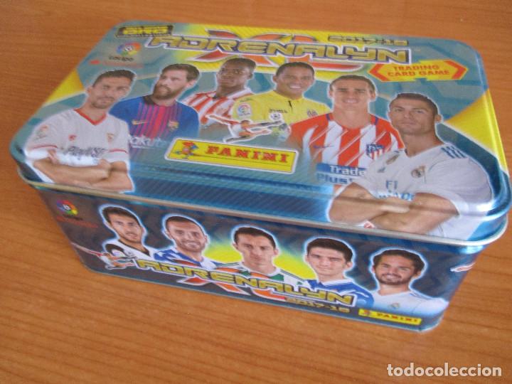 Fu&szlig;ball-Sticker: CAJA METALICA DE CROMOS ADRENALYN 2017/18 SERIE ORO
