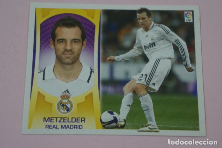 Cromos de f&uacute;tbol: CROMO DE F&Uacute;TBOL METZELDER DEL REAL MADRID C.F. SIN PEGAR LIGA ESTE 2009-2010/09-10