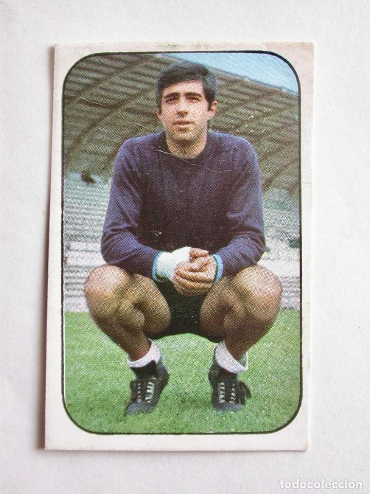 Cromos de f&uacute;tbol: ALBA DEL RACING DE EDICIONES ESTE 76-77, DESPEGADO - Foto 1