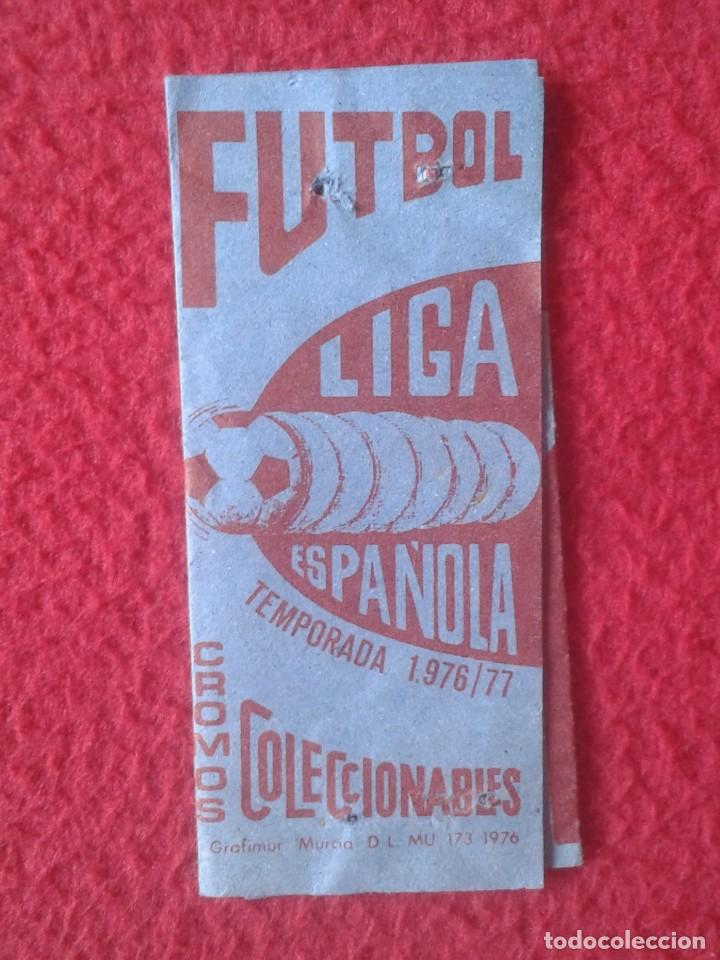 Cromos de f&uacute;tbol: SOBRE CROMOS ABIERTO, CON 2 CROMOS N&ordm; 52 F&Uacute;TBOL LIGA ESPA&Ntilde;OLA 1976 77 GRAFIMUR DE FELIPE ESPA&Ntilde;OL ??