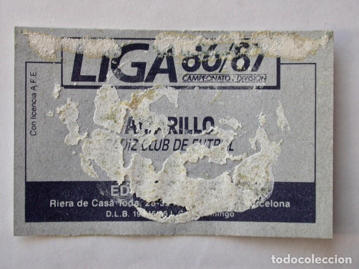 Cromos de f&uacute;tbol: AMARILLO DEL C&Aacute;DIZ DE EDICIONES ESTE 86-87, DESPEGADO - Foto 2
