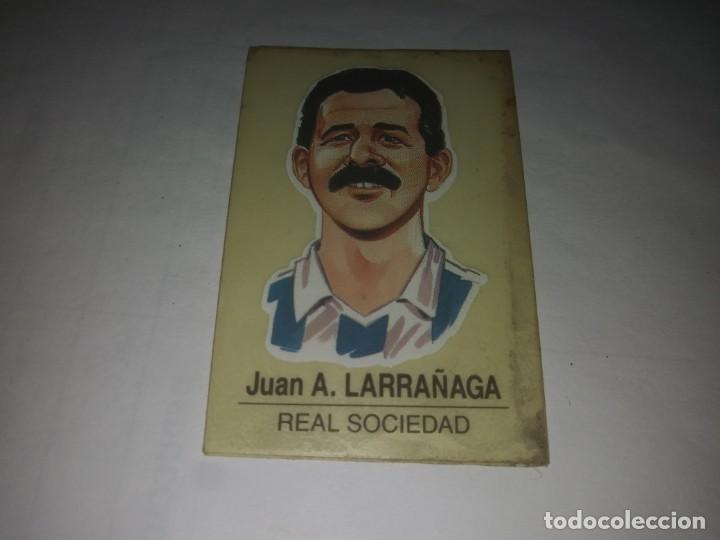 Cromos de F&uacute;tbol: Juan LARRA&Ntilde;AGA Real Sociedad N&deg; 63 BOLLYCAO CARICATURAS de FUTBOLISTA FAMOSOS pegatina cromo futbol