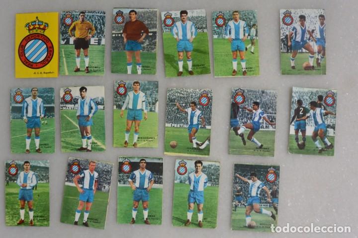 Cromos de f&uacute;tbol: LOTE 17 CROMOS DE FUTBOL RCD ESPA&Ntilde;OL DE BARCELONA FHER 1967/68. INCLUYE ESCUDO