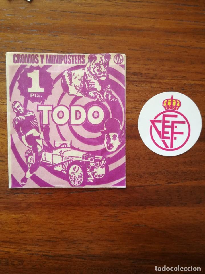 Cromos de f&uacute;tbol: Escudo de la Federaci&oacute;n espa&ntilde;ola f&uacute;tbol + SOBRE vacio de Album TODO de BRUGUERA - 1971 Cromo nuevo