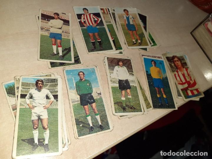 Cromos de F&uacute;tbol: Lote de 32 cromos de F&uacute;tbol.Liga 75 / 76.Este.