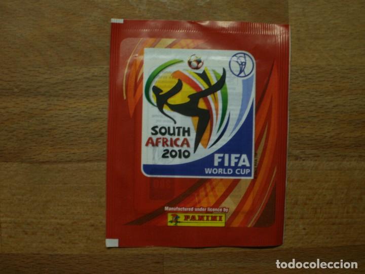 Football Stickers: SOBRE DE CROMOS SIN ABRIR MUNDIAL 2010