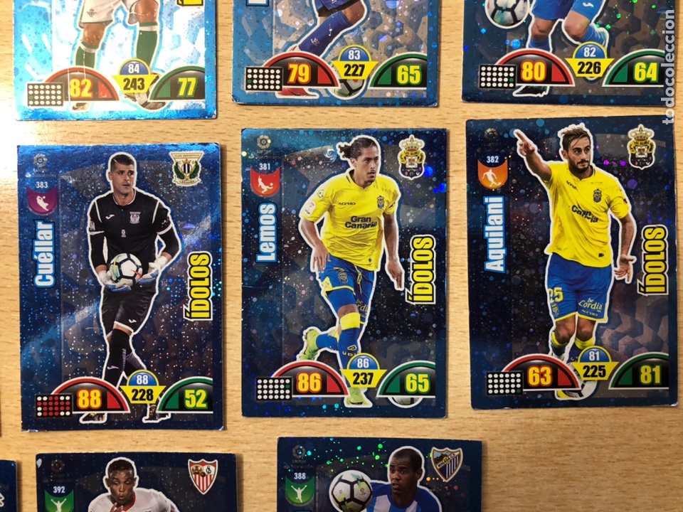 Fu&szlig;ball-Sticker: Lote de 14 Fichas &Iacute;dolo Adrenalyn 2017-18