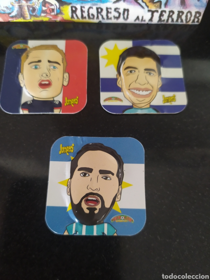 Cromos de f&uacute;tbol: CROMOS PL&Aacute;STICO JUMPERS FUTBOLITIS 2018 - MUNDIAL RUSIA - RELIEVE - PIPITA SUAREZ GRIEZMAN