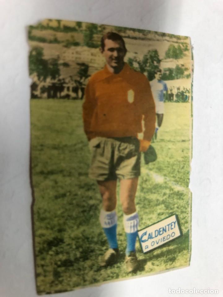 Football Stickers: CROMO FUTBOL EDITORIAL FHER 1960 R.OVIEDO CALDETEY DESPEGADO