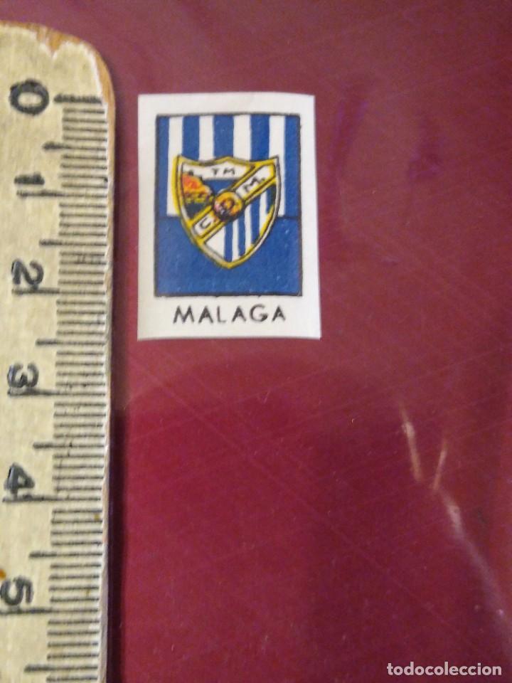 Cartes &agrave; collectionner de Football: Antiguo cromo de f&uacute;tbol con el escudo del Club Malaga .