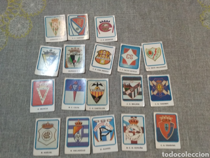 Football Stickers: Editorial Vulcano - Panini 1975-76 Lote de 18 cromos sin pegar equipos 2&ordm; divisi&oacute;n