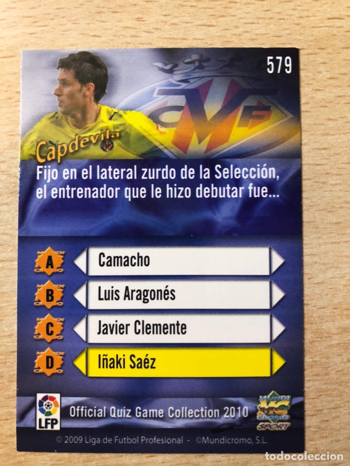 Cromos de f&uacute;tbol: # 579 Capdevila Villarreal top 3 Mundicromo 2010 versi&oacute;n rojo brillo jaspeado - Foto 2