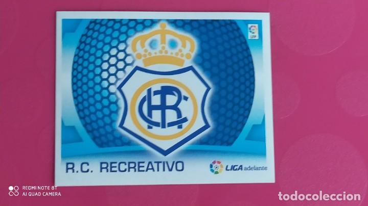 Football Stickers: ESCUDO RECREATIVO HUELVA ESTE 09 10 2009 2010