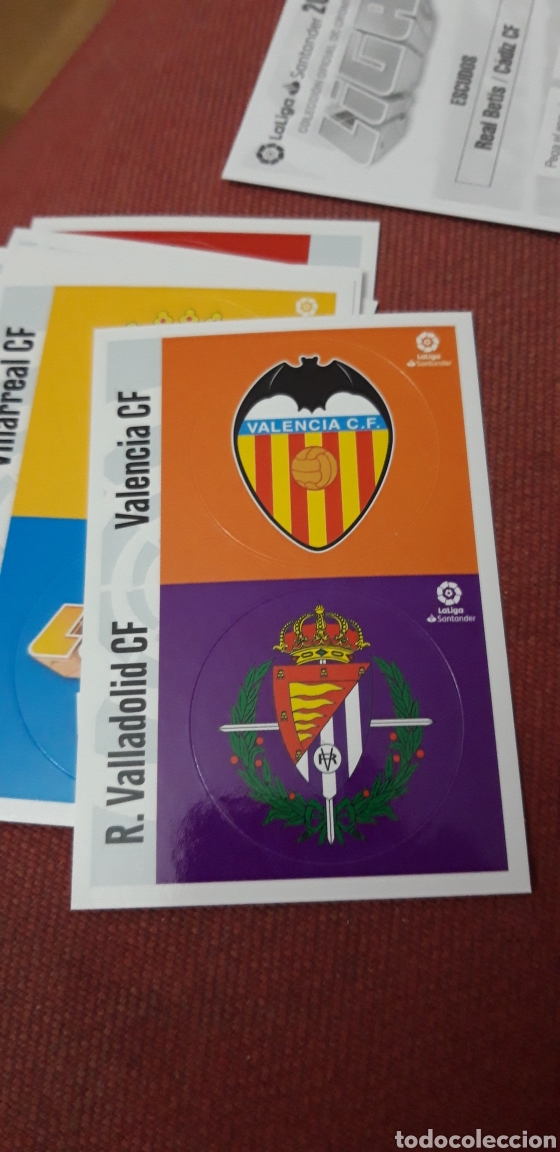 Football Stickers: Valencia Valladolid Escudo este 20 21.2020 2021