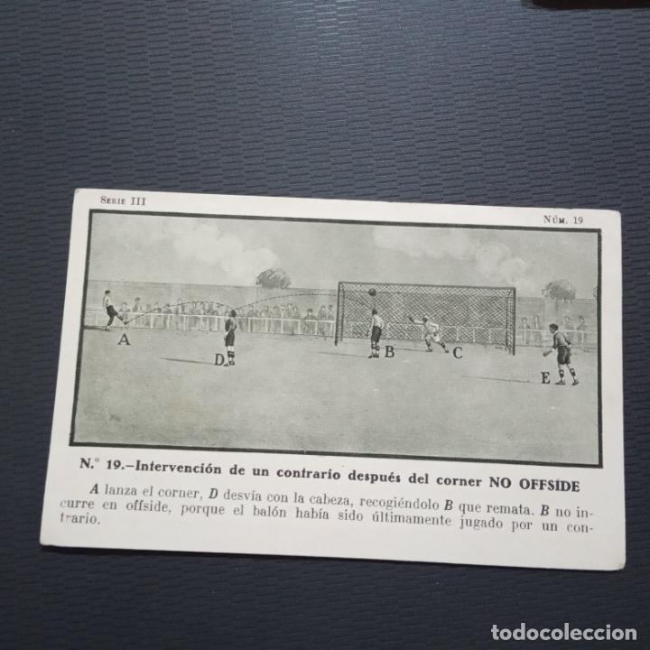 Football Stickers: INTERVENCION DE UN CONTRARIO DESPUES DEL CORNER NO OFFSIDE CEREGUMIL LIGA CROMO FUTBOL - RF0 - 19