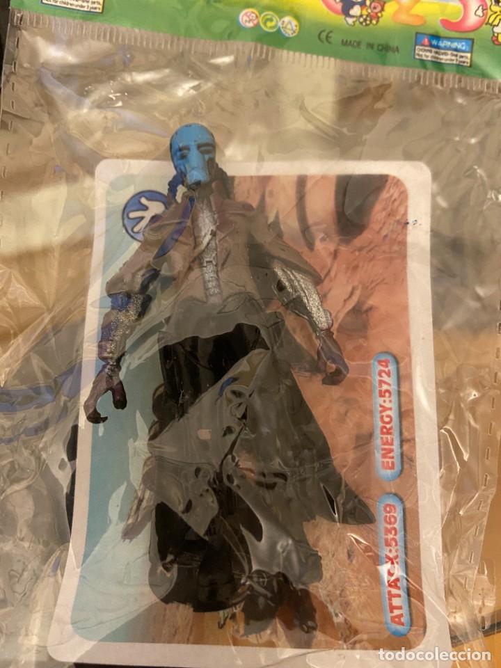 Cromos de F&uacute;tbol: STAR WARS FIGURA CON CROMO NO SE QUIEN ES 10 CM DE ALTO NUEVO