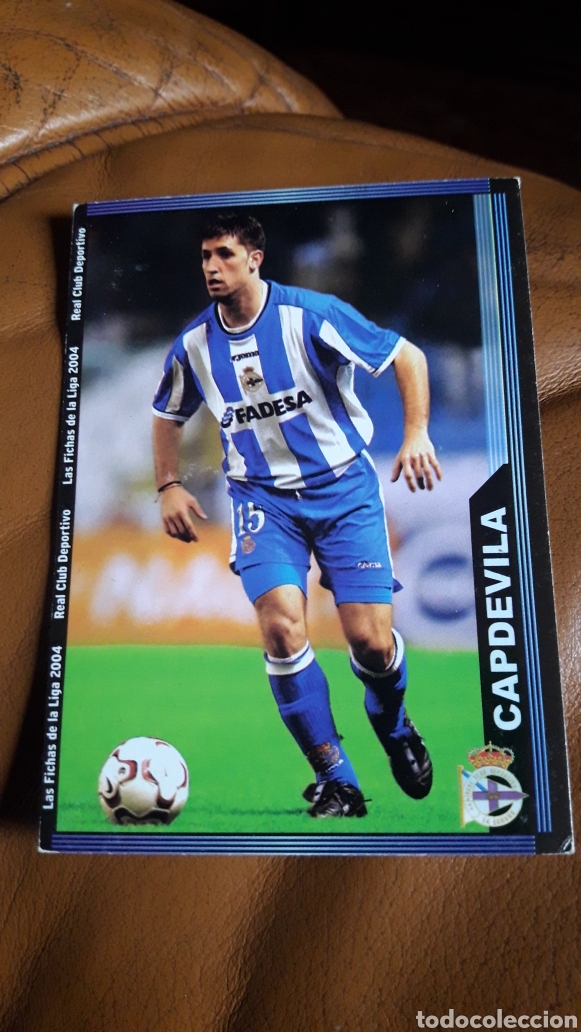 Fu&szlig;ball-Sticker: Mundicromo las fichas de la liga 04 61 capdevila escudo fondo negro