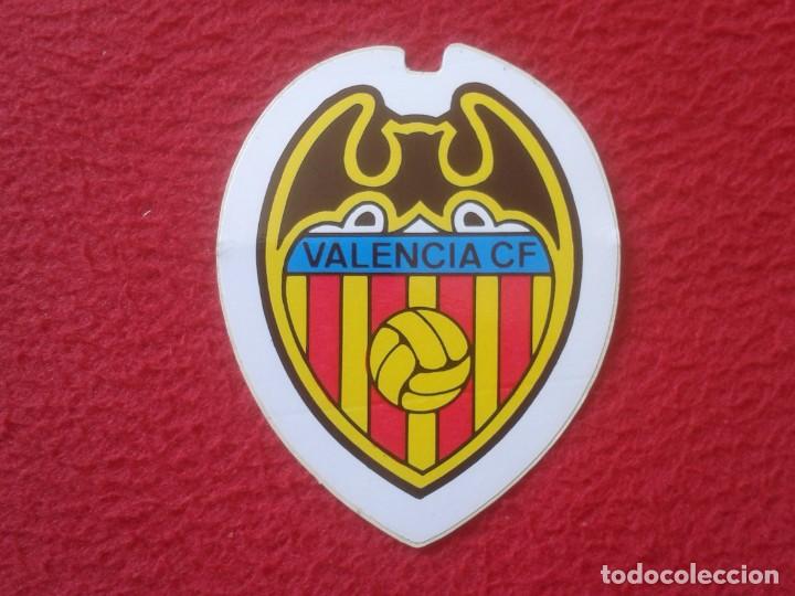 Cromos de F&uacute;tbol: ANTIGUO CROMO PEGATINA ADHESIVO STICKER TROQUELADO ESCUDO F&Uacute;TBOL DE VALENCIA CLUB DE F&Uacute;TBOL, SOCCER.