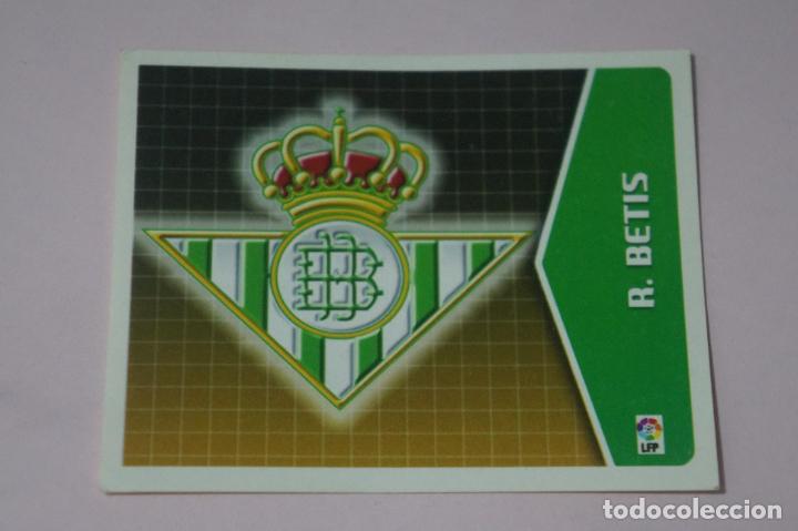Cartes &agrave; collectionner de Football: CROMO DE FUTBOL ESCUDO DEL REAL BETIS BALOMPIE SIN PEGAR LIGA ESTE 2005-2006/05-06