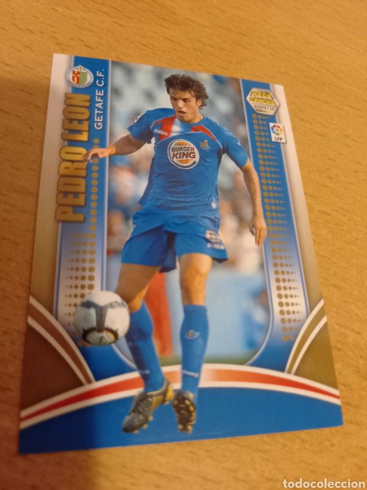 Football Stickers: Panini megacracks 2009 2010 09 10 120 Pedro Le&oacute;n Getafe
