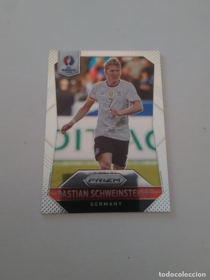 Figurine di Calcio: 46 SCHWEINSTEIGER ALEMANIA CROMO TARJETA FUTBOL PANINI PRIZM UEFA EURO EUROCOPA 2016