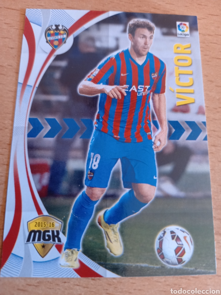 Figurine di Calcio: Panini megacracks 2015 2016 15 16 317 V&iacute;ctor Levante