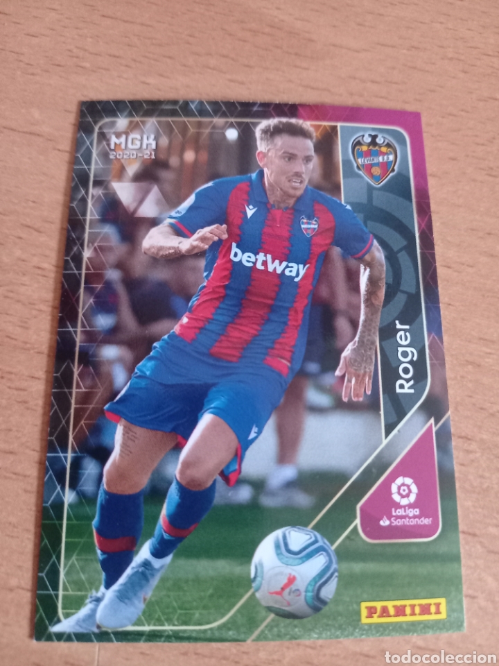 Cartes &agrave; collectionner de Football: Panini megacracks 2020 2021 20 21 216 Roger Levante