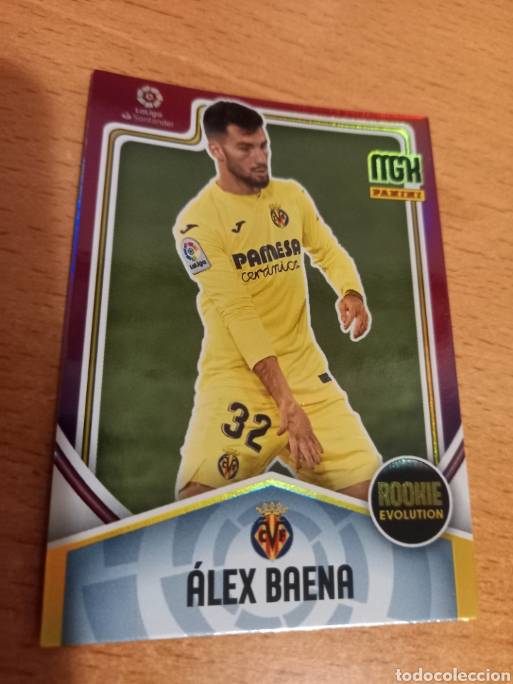 Figurine di Calcio: Panini megacracks 2021 2022 21 22 380 &Aacute;lex Baena Villarreal rookie