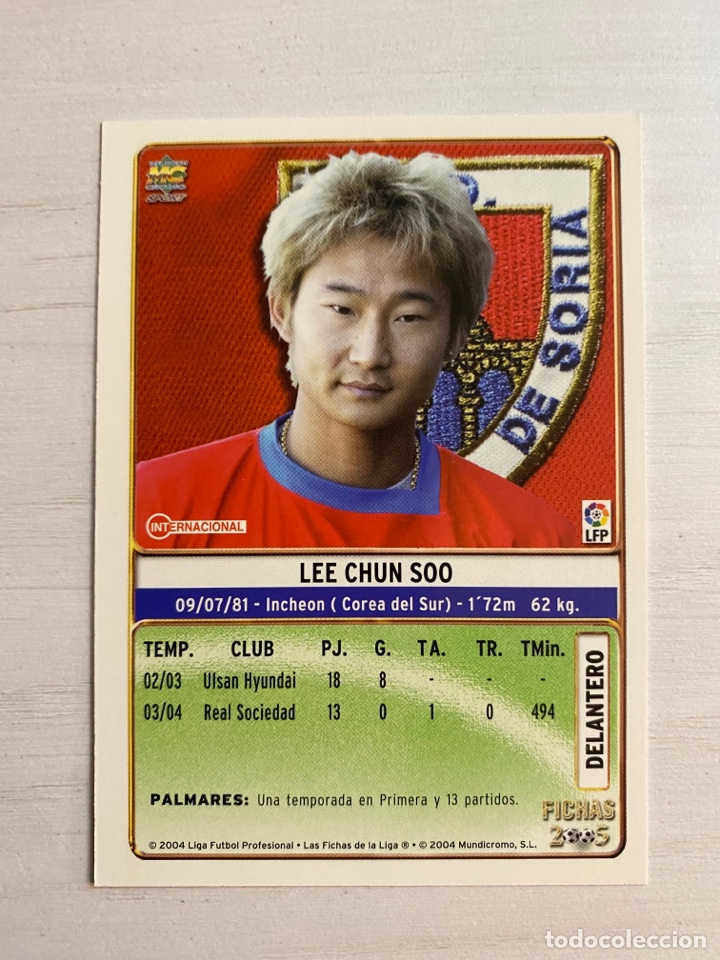 Fu&szlig;ball-Sticker: 536 LEE CHUN SOO NUMANCIA CORREGIDO (estadisticas 03 04) MUNDICROMO 2005