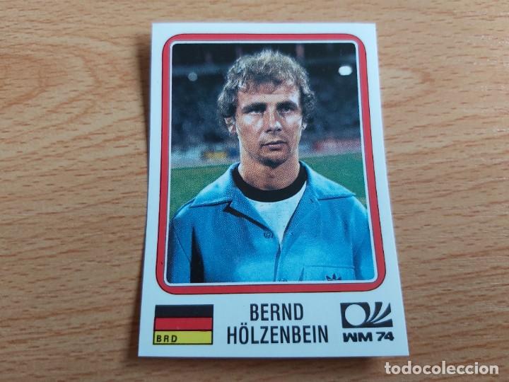 Football Stickers: CROMO FUTBOL WORLD CUP STORY SONRIC'S-PANINI 74.HOLZENBEIN/ALEMANIA-MUNDIAL MUNICH 74-NUEVO DE SOBRE