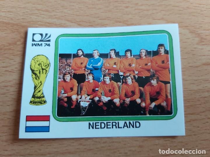 Cromos de f&uacute;tbol: CROMO FUTBOL WORLD CUP STORY SONRIC'S-PANINI 84.ALINEACION /HOLANDA-MUNDIAL MUNICH 74-NUEVO DE SOBRE
