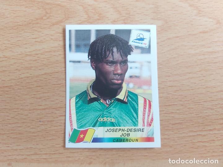 Cromos de F&uacute;tbol: CROMO FUTBOL MUNDIAL FRANCIA 98 EDITORIAL PANINI 136.JOB-CAMERUN-NUNCA PEGADO