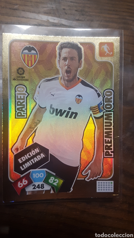 Fu&szlig;ball-Sticker: PAREJO EDICI&Oacute;N LIMITADA PREMIUM ORO PANINI ADRENALYN XL 2019-20