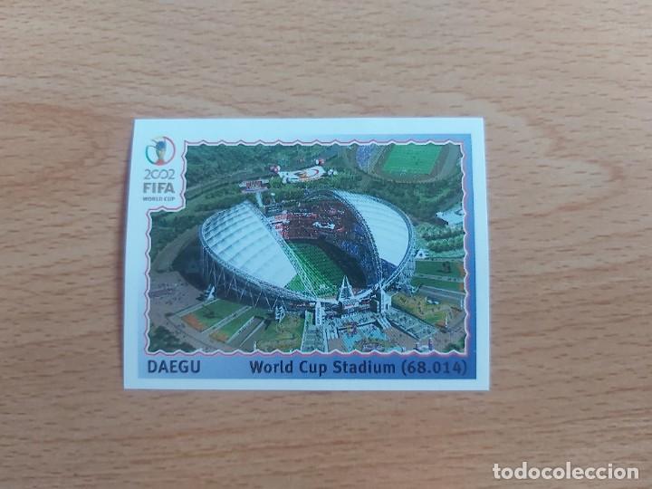 Cromos de F&uacute;tbol: CROMO FUTBOL MUNDIAL 2002 EDITORIAL PANINI 7. SEDE DAEGU-NUNCA PEGADO-TRASERA EN NEGRO
