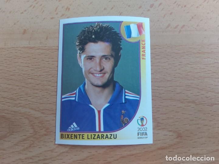 Football Stickers: CROMO FUTBOL MUNDIAL 2002 EDITORIAL PANINI 31.LIZARAZU-FRANCIA-NUNCA PEGADO-TRASERA EN NEGRO