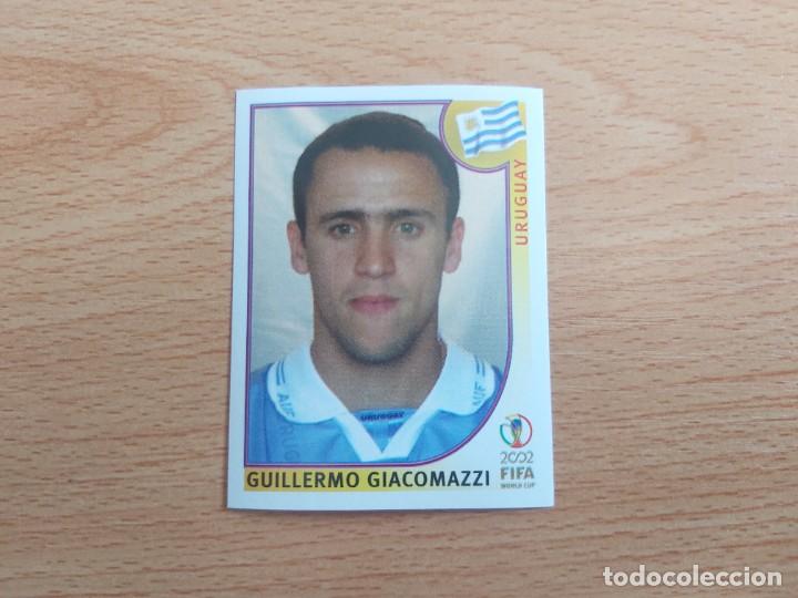 Football Stickers: CROMO FUTBOL MUNDIAL 2002 EDITORIAL PANINI 72.GIACOMAZZI-URUGUAY-NUNCA PEGADO-TRASERA EN NEGRO