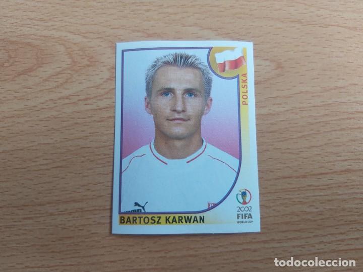 Cromos de Futebol: CROMO FUTBOL MUNDIAL 2002 EDITORIAL PANINI 271.KARWAN-POLONIA-NUNCA PEGADO-TRASERA EN NEGRO