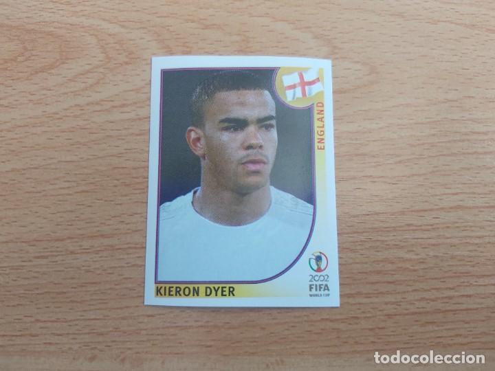 Figurine di Calcio: CROMO FUTBOL MUNDIAL 2002 EDITORIAL PANINI 429.DYER-INGLATERRA-NUNCA PEGADO-TRASERA EN NEGRO