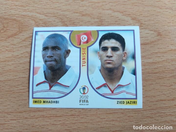 Figurine di Calcio: CROMO FUTBOL MUNDIAL 2002 EDITORIAL PANINI 575.MHADHBI/JAZIRI-TUNEZ-NUNCA PEGADO-TRASERA EN NEGRO